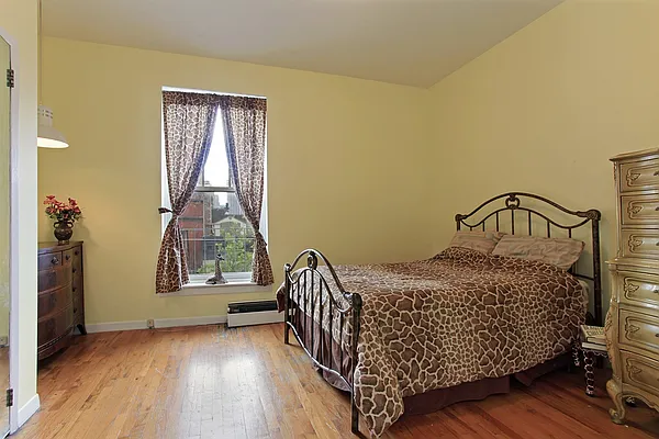 Sold by Corcoran | media 29