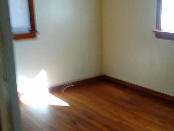 4th image of 3706 Garland Ave