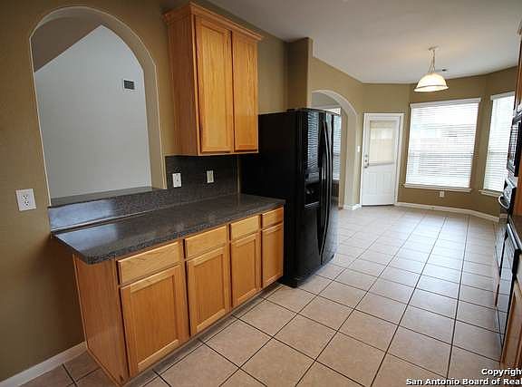 4th image of 228 Lakota Ct
