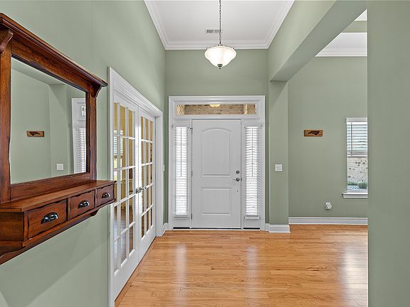5th image of 410 Crosscreek Ln