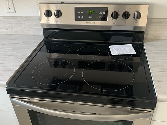 3rd image of 20679 NE 4th Pl