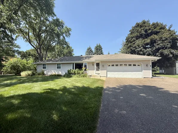 15700 5th Ave N, Plymouth, MN 55447
