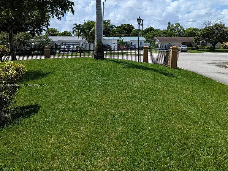 8380 S Missionwood Cir #CII — Photo 17