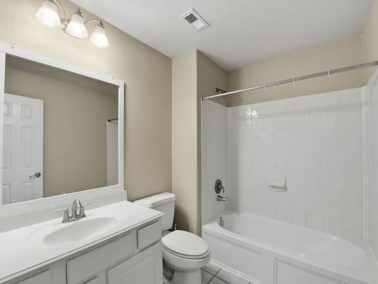 1702 Bonnyton Ln — Photo 28