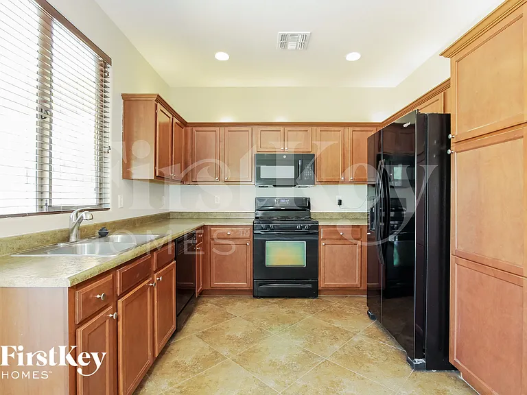 6920 W Harwell Rd — Photo 6