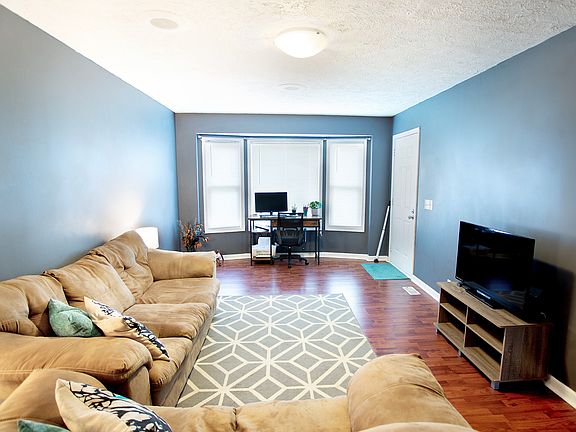 4th image of 1832 Winding Way Dr