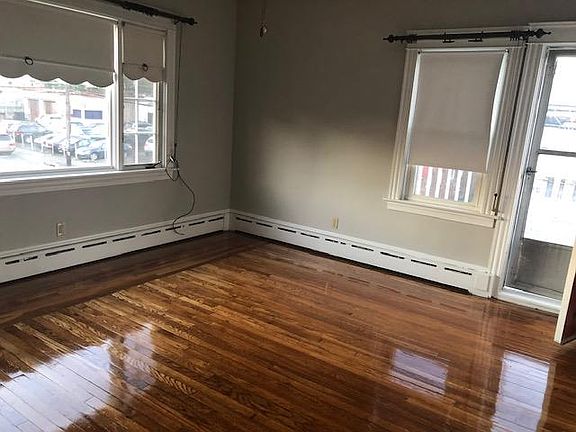 2nd image of 598 Hartford Ave Floor 2