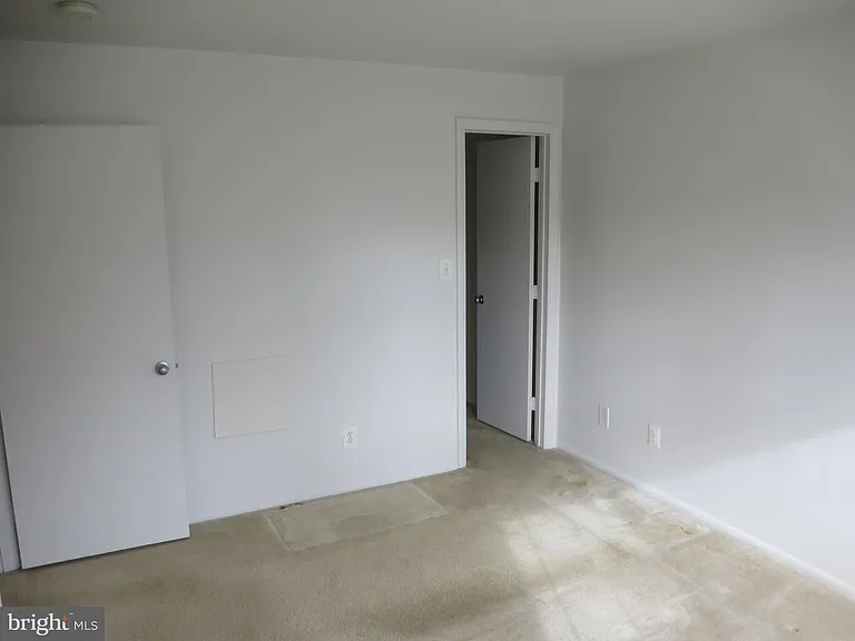 1712 Abercromby Ct #F — Photo 11