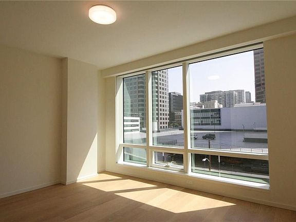 3rd image of 877 Francisco St APT 521
