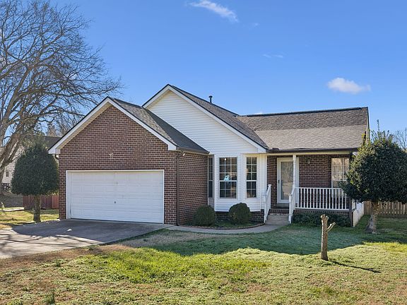 4th image of 306 Valley Ct
