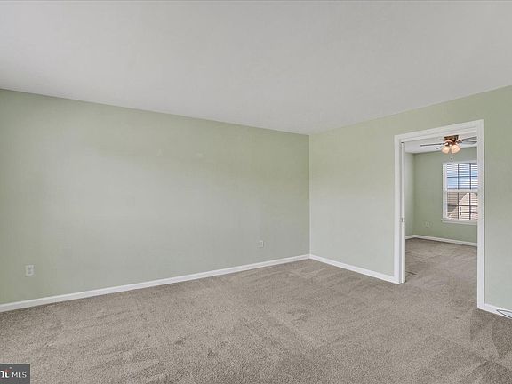 4th image of 3128 King Richards Ct S