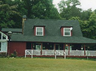 390 Onteora Ln, Sewanee, TN 37375