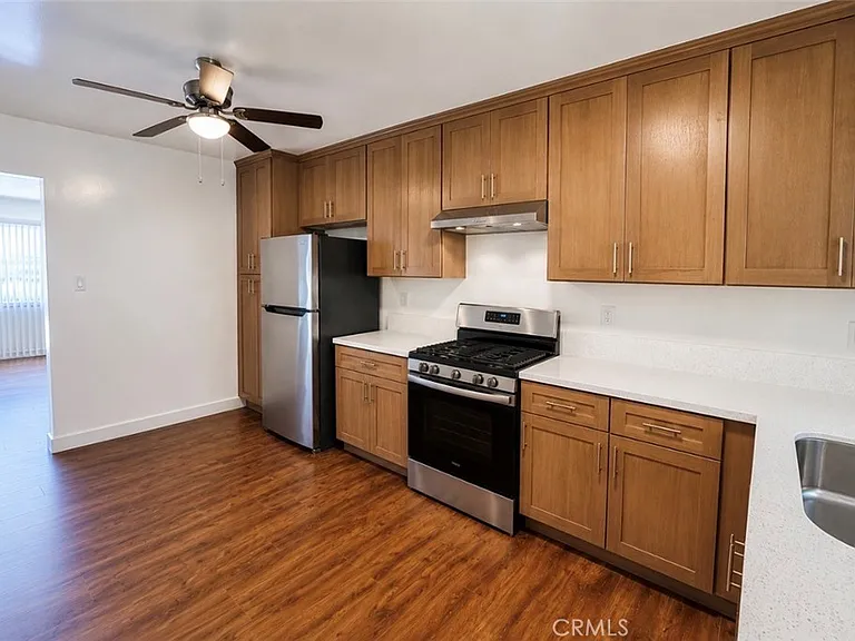 15226 Normandie Ave #B — Photo 17