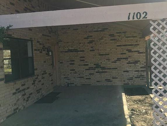 4th image of 1102 Austin Ave