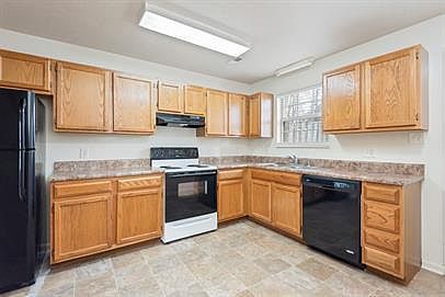 4th image of 2104 Brownstone Way