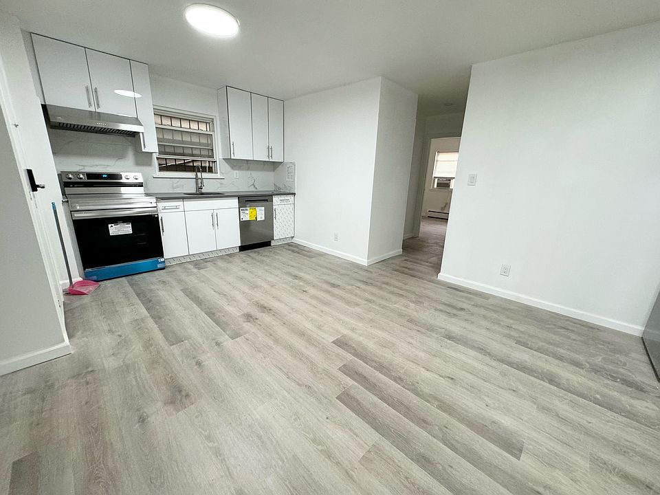 2nd image of 66 Cottage St #2