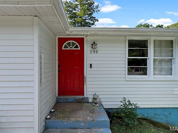 2nd image of 359 Hillcrest Dr