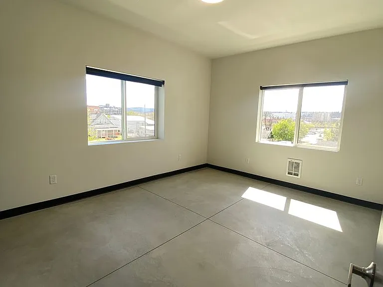 Wall Street Apartments — Photo 9