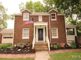 107 N Glen View Ct, Peoria, IL