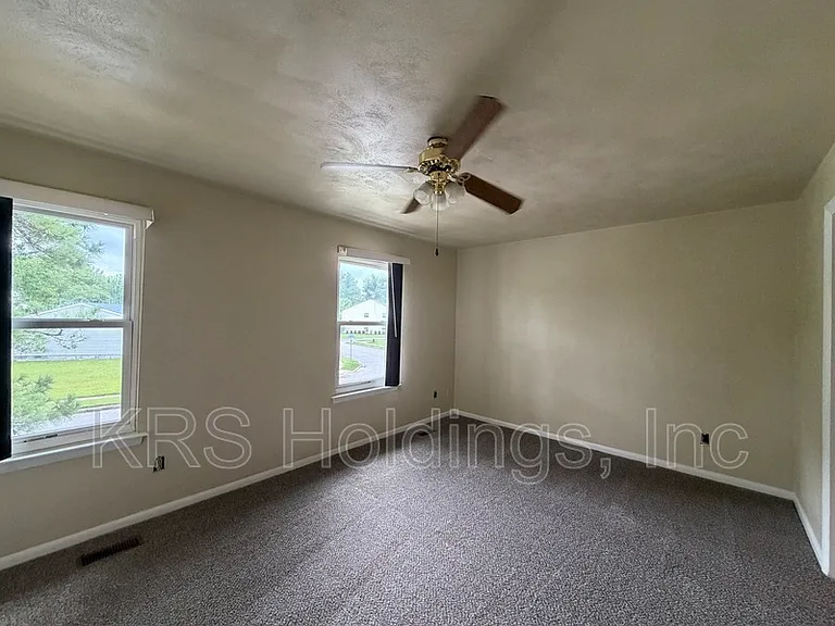 4101 Holly Cove Dr — Photo 6