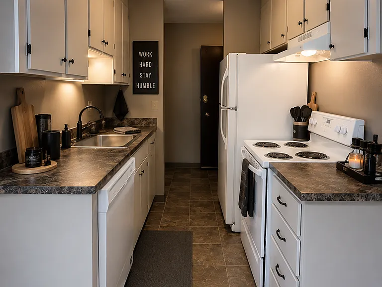 229 Canyon Dr #15 — Photo 3