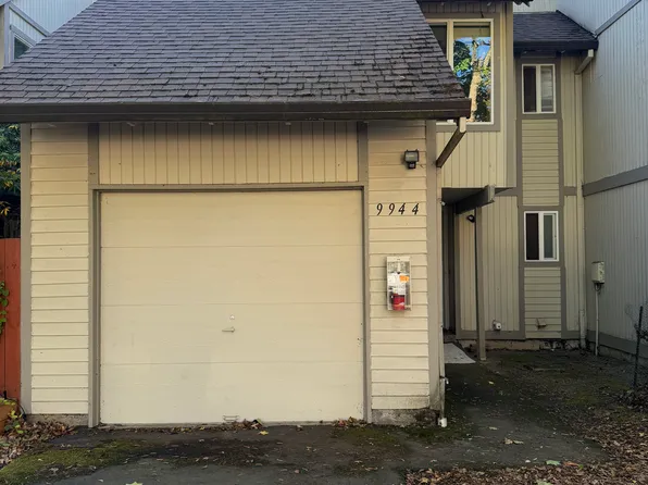 9944 SW Scott Ct, Tigard, OR 97223