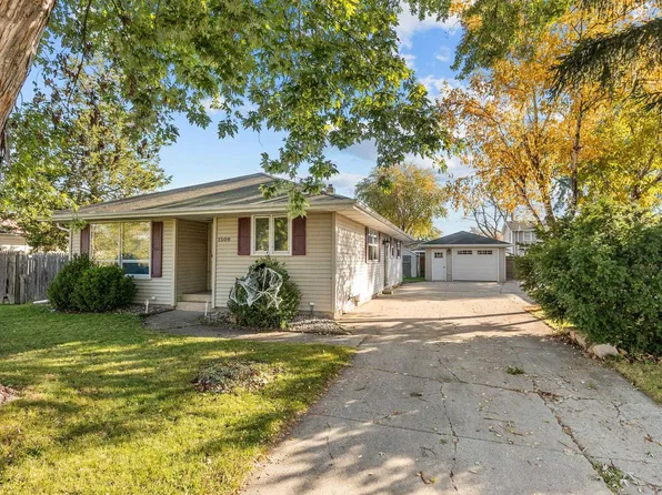 1508 Collins St, Neenah, WI 54956