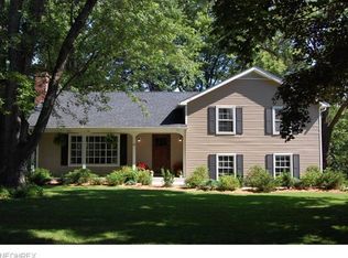 95 Clairhaven Rd, Hudson, OH 44236