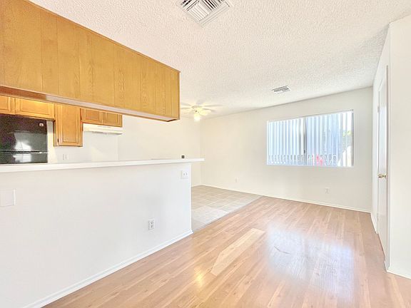 2nd image of 5309 Riverton Ave #5