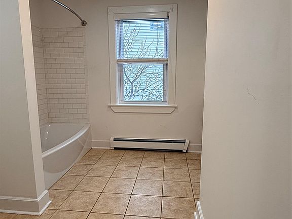 2nd image of 35 East Ave Unit 2