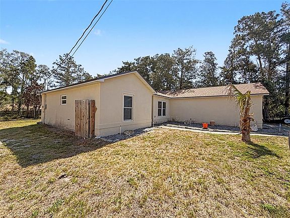 3rd image of 6311 Pinehurst Dr