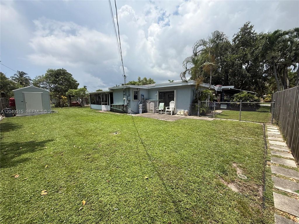 1232 SW 1st Ave, photo 7