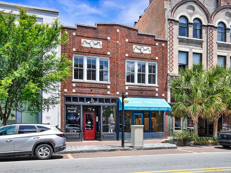 226 W Broughton St #2A