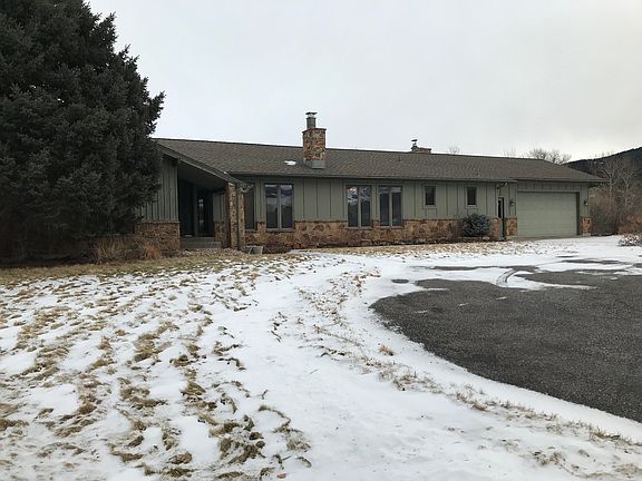 2nd image of 216 Meadowlark Dr