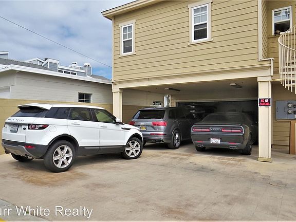 5th image of 128 1/2 36th St #2