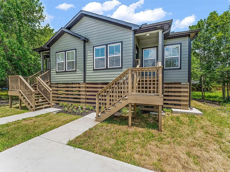 5214 Jezebel St #B — Photo 3