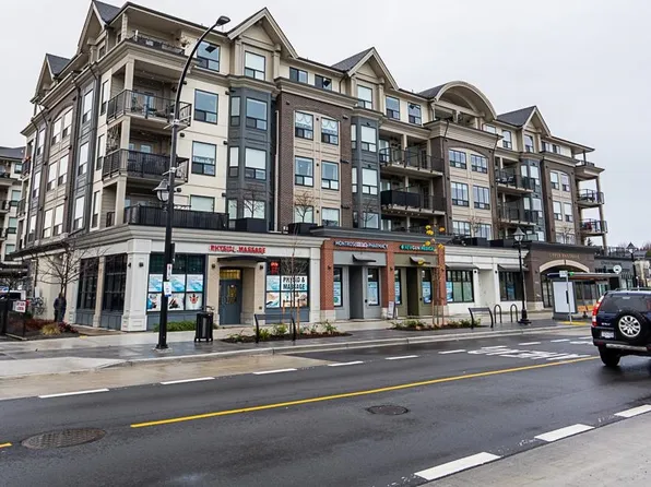 2493 Montrose Ave #301, Abbotsford, BC V2S 0L4