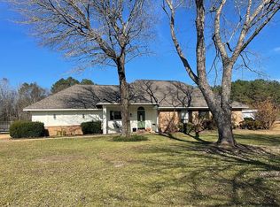 41 Shrinewood Dr, Columbus, MS 39705