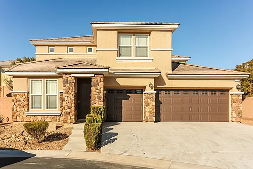 7649 Heavenly Peak St Photo 1