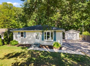 2217 W Lakewood Blvd, Holland, MI 49424
