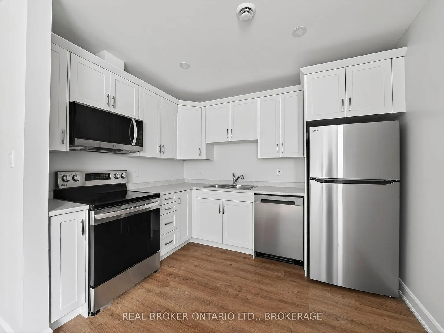 2 bed, $2,380 — Photo 3
