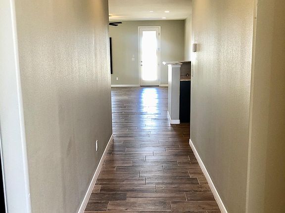 4th image of 3125 Red Creek Dr
