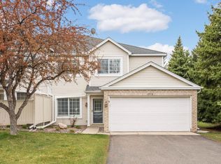 10918 Lexington Dr, Eden Prairie, MN 55344