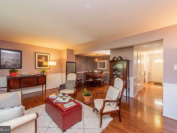 4th image of 7315 Kerry Hill Ct