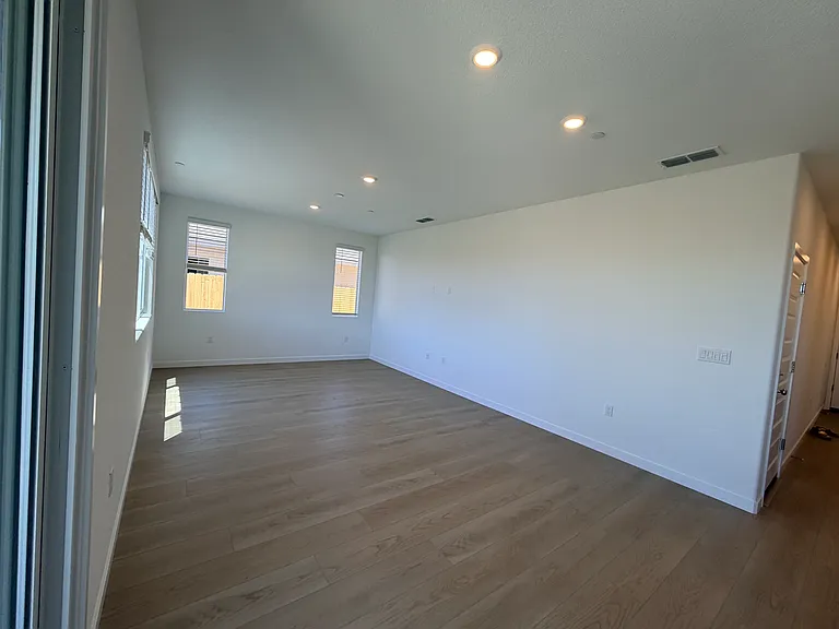 8371 Valpane Way — Photo 3