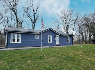 16200 County Road 52, Syracuse, IN 46567