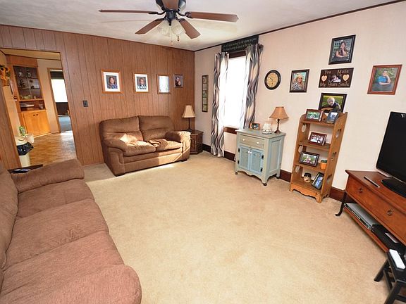 2nd image of 1704 E Ohio St