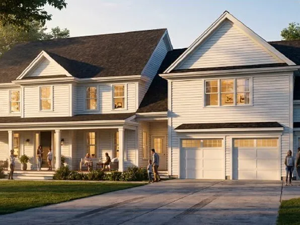 33 Hartford Ave E, Mendon, MA 01756