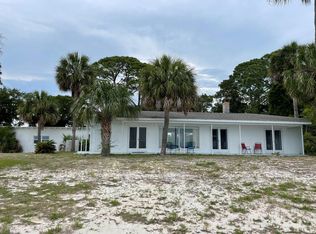 16495 SW Airport Rd, Cedar Key, FL 32625