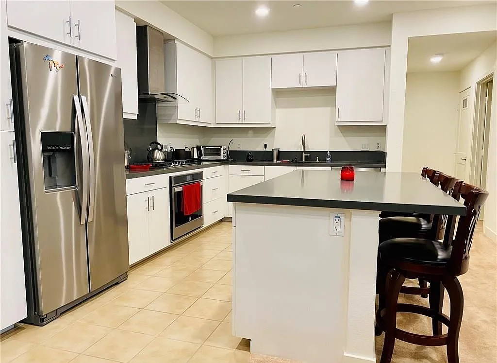 2 bed, 1157 sqft, $3,500 — Photo 1